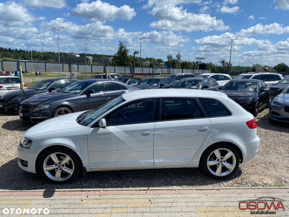 Audi A3 Sportback - 15
