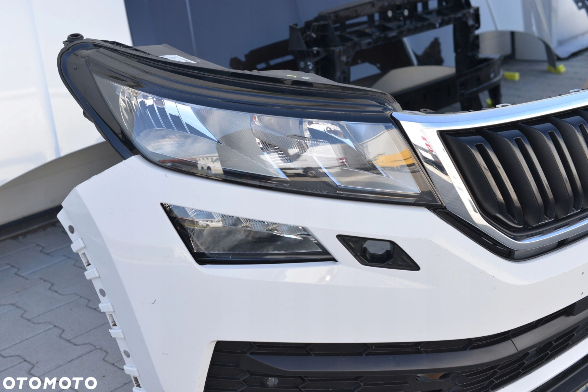 MASKA ZDERZAK GRILL BŁOTNIK LAMPA H7 XENON LED PAS BELKA SKODA KODIAQ - 10