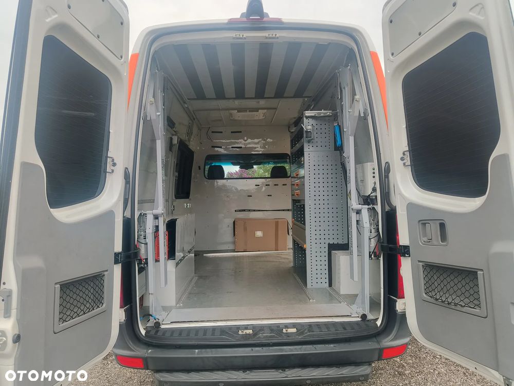 Volkswagen Crafter - 11