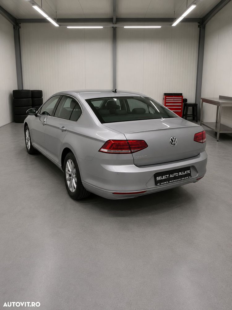 Volkswagen Passat 2.0 TDI DSG 4Motion Comfortline - 4