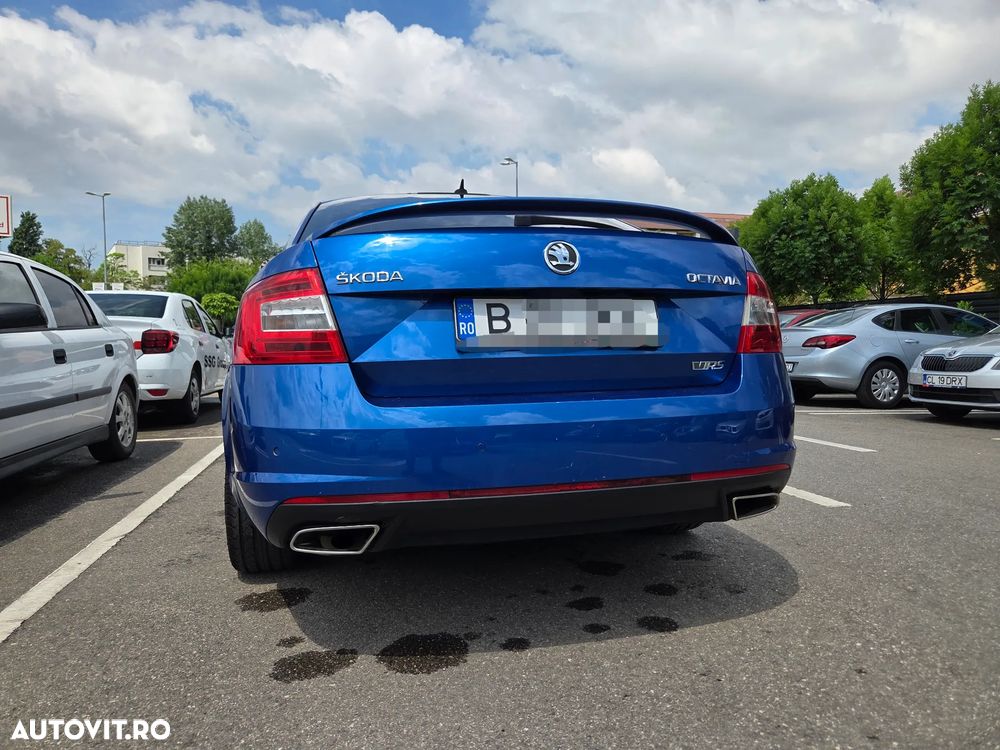 Skoda Octavia 2.0 TDI RS DSG - 6