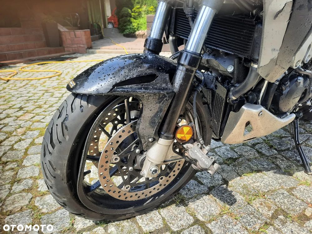 Honda VFR - 9