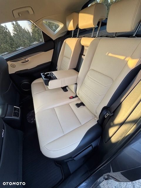 Lexus NX 200t Elegance AWD - 8