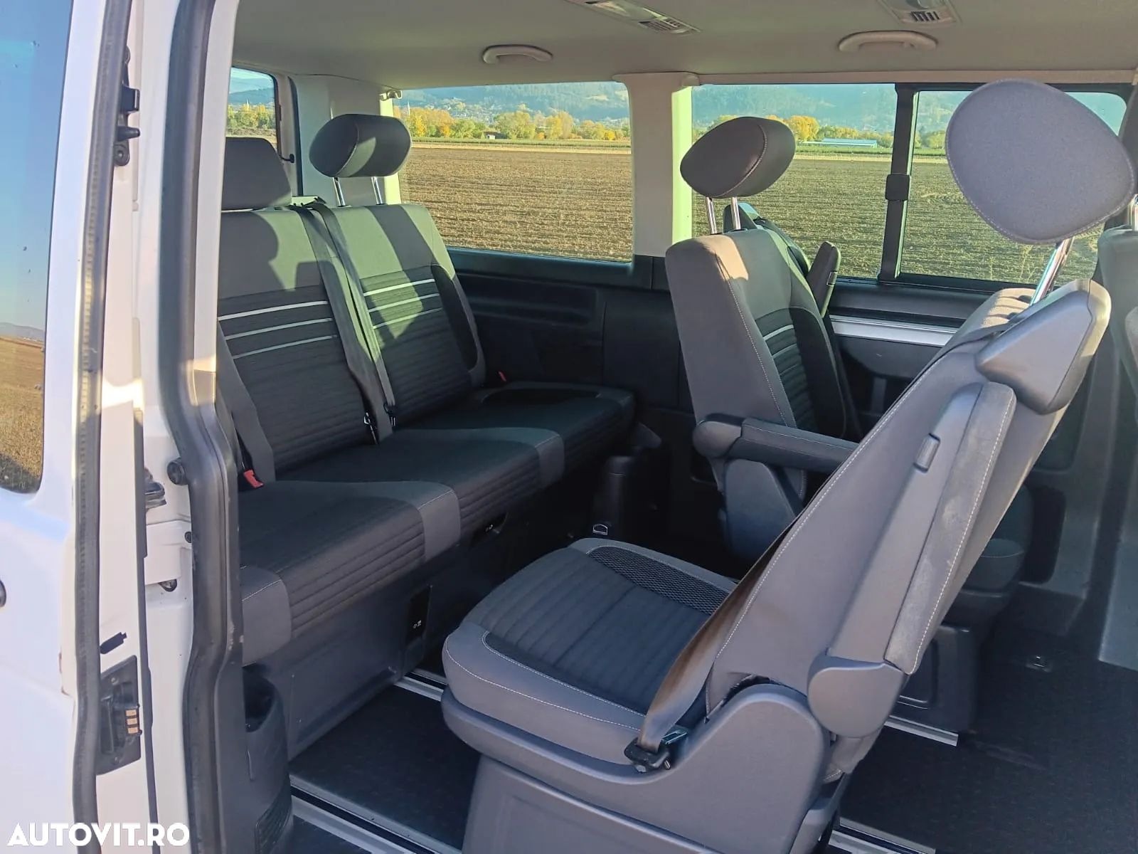 Volkswagen Multivan - 6
