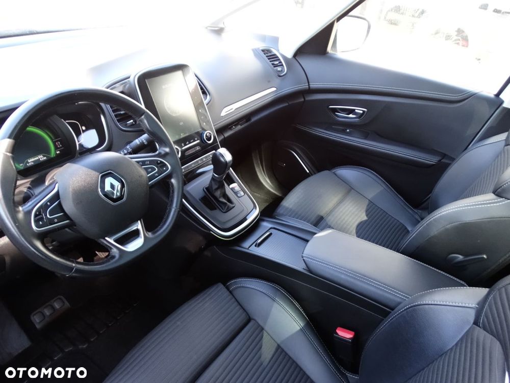 Renault Grand Scenic - 10