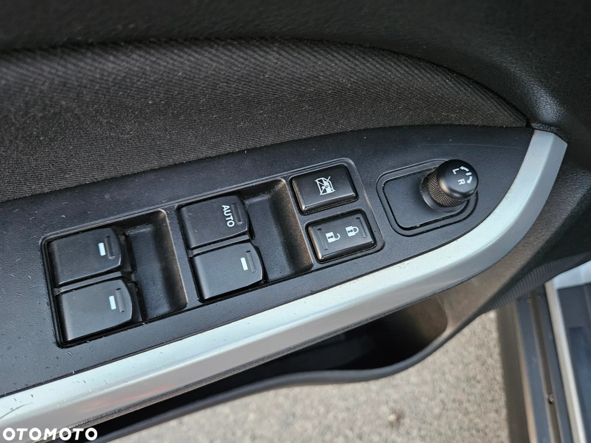 Suzuki Vitara 1.6 Premium 4WD - 32
