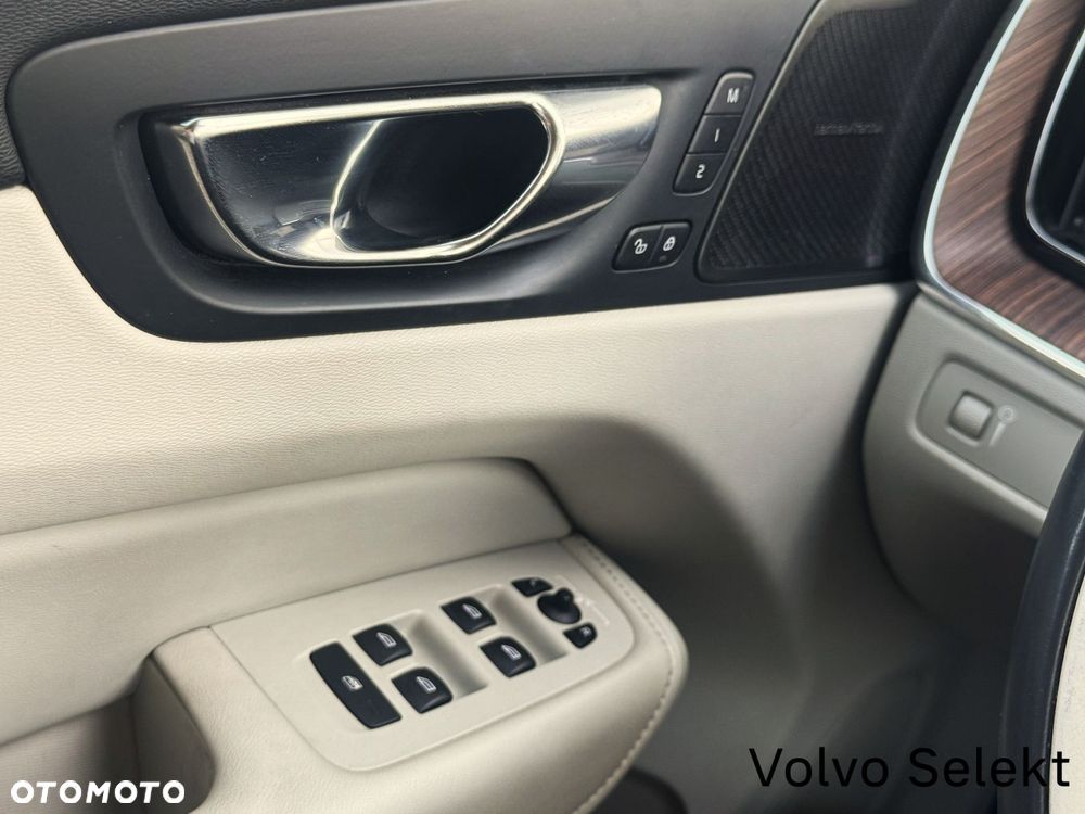 Volvo XC 60 - 37