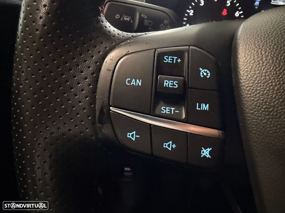 Ford Fiesta 1.0 EcoBoost ST-Line - 17