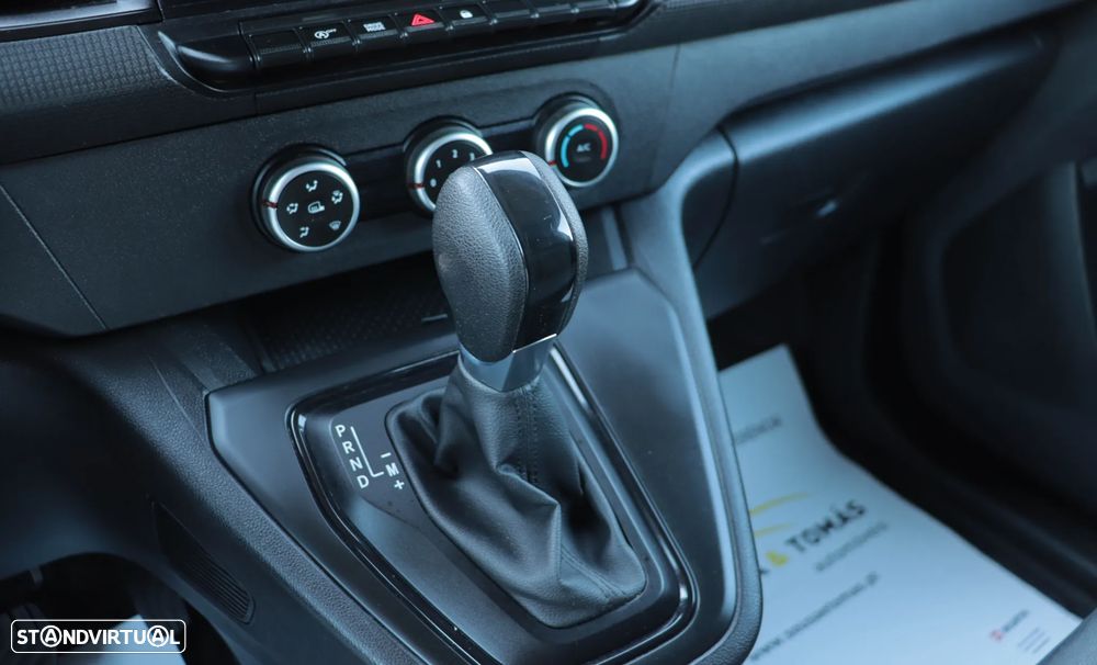 Renault Kangoo 1.5 Blue dCi EDC - 3 Lugares / Cx Auto / IVA Dedutível - 22