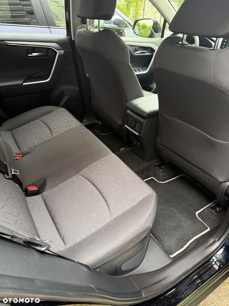 Toyota RAV4 - 9