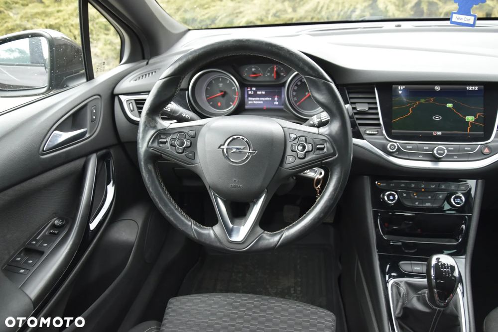 Opel Astra 1.4 T Elite - 12