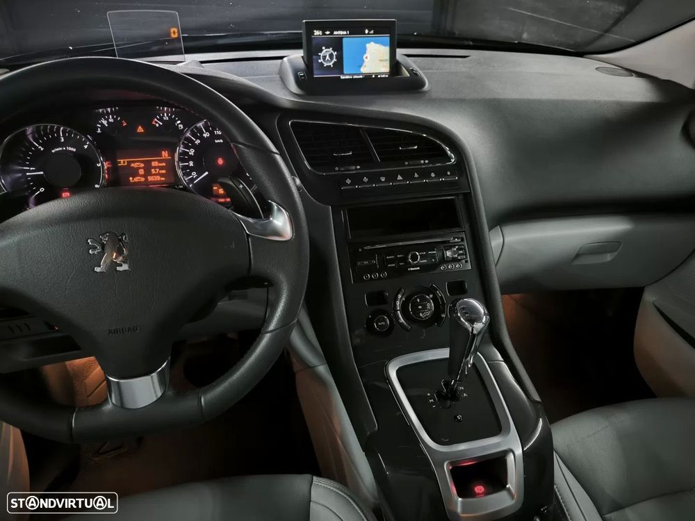 Peugeot 5008 1.6 E-HDi 5L Allure 2-Tronic - 38