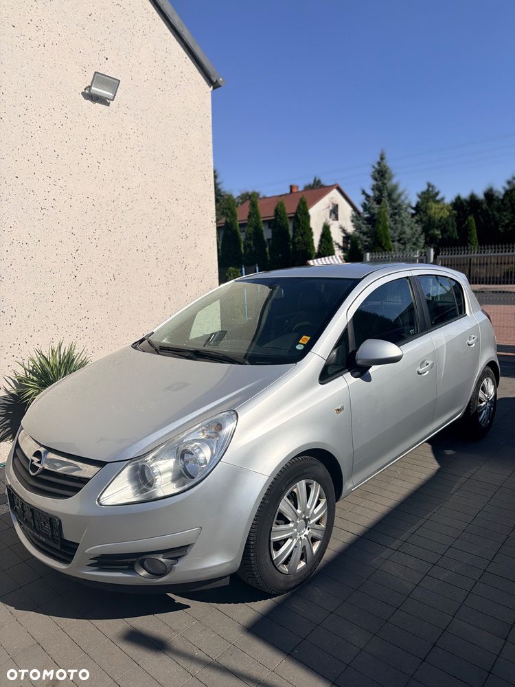 Opel Corsa 1.2 16V Color Edition - 1