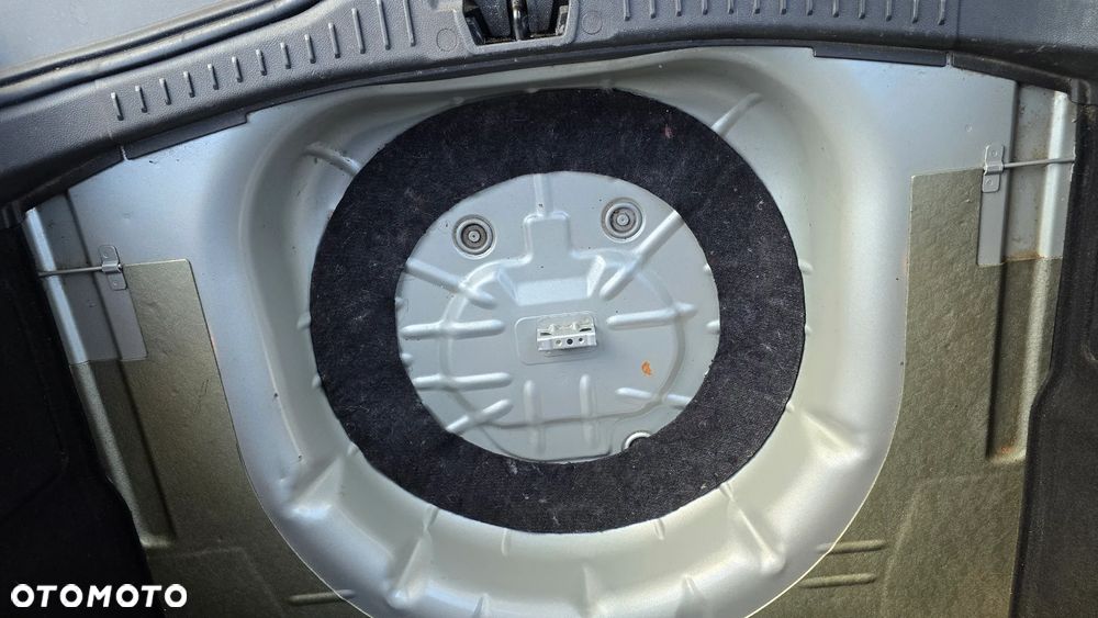 Ford Focus 1.6 Edition - 19