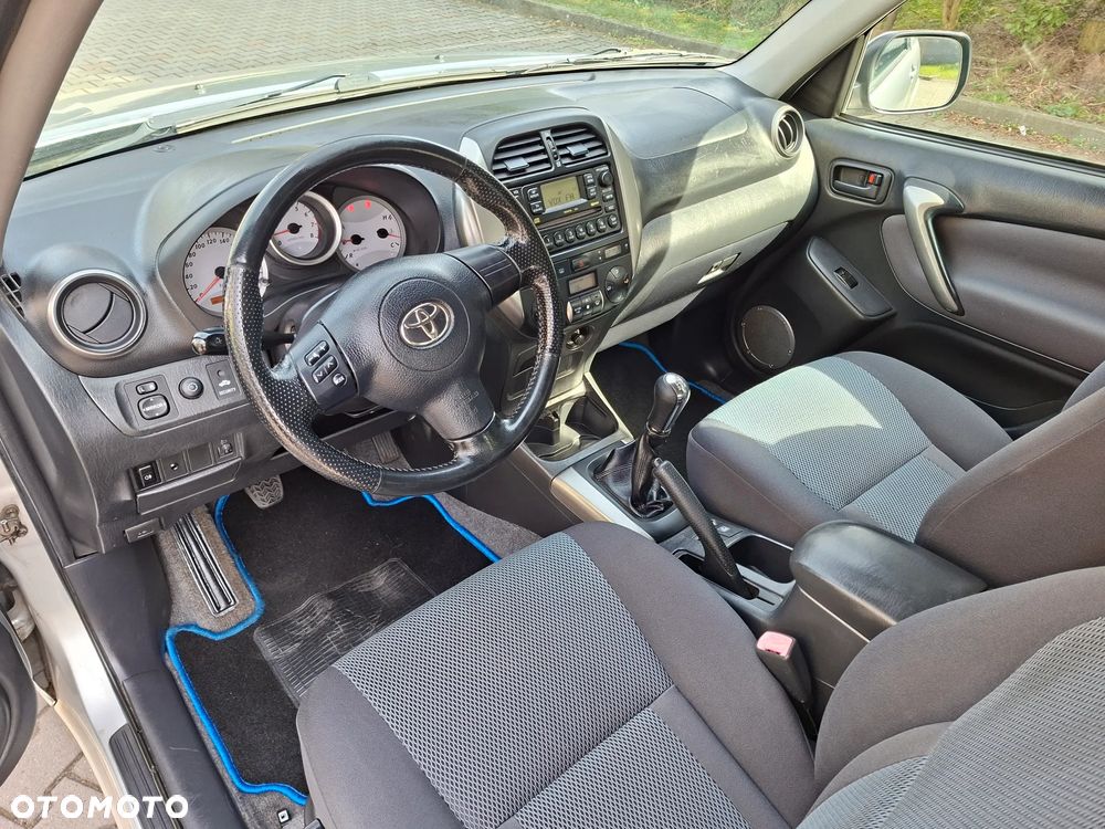 Toyota RAV4 4x4 Edition - 20