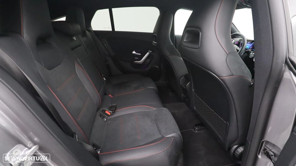 Mercedes-Benz CLA 200 Shooting Brake AMG Line Aut. - 24