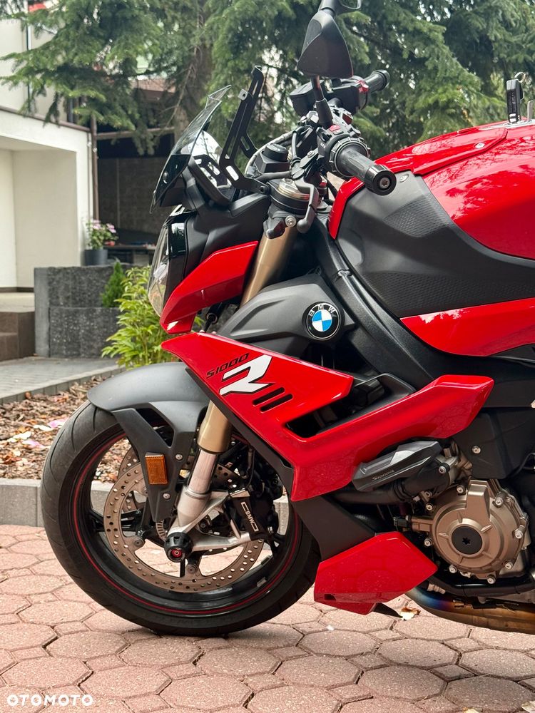BMW S - 10