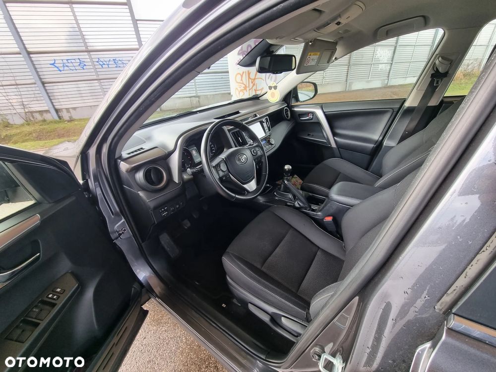 Toyota RAV4 2.0 D-4D Premium 4x2 - 5