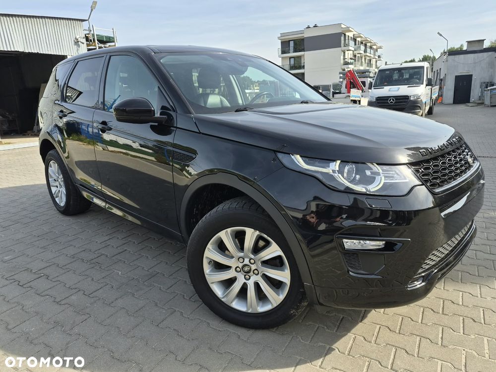 Land Rover Discovery Sport 2016 photo 2