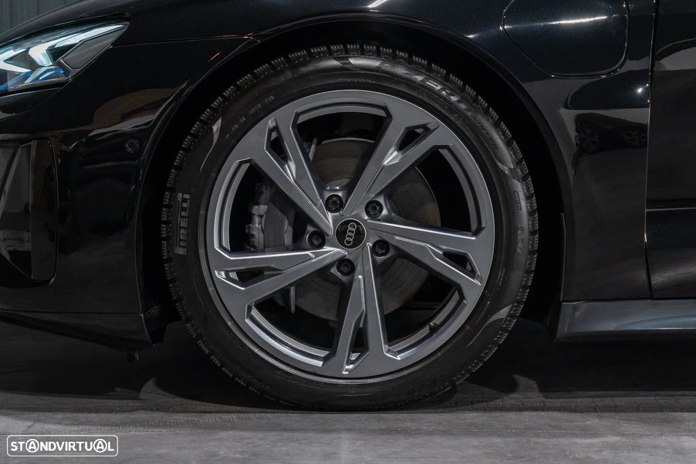 Audi e-tron GT quattro - 32