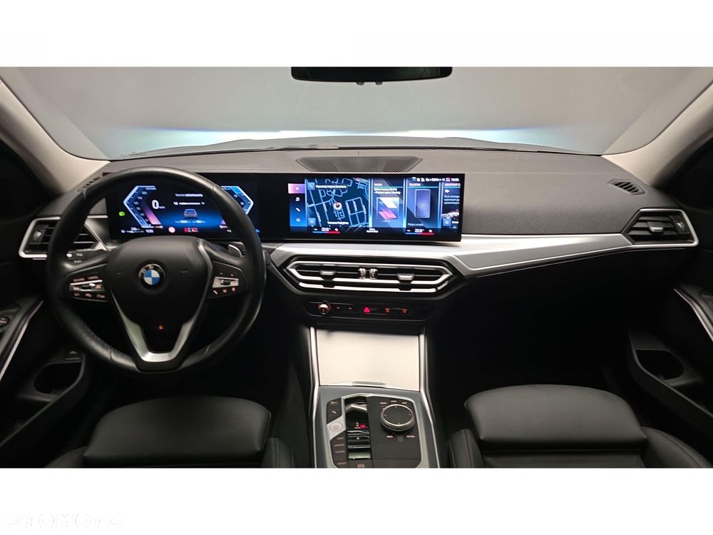 BMW Seria 3 320d xDrive mHEV - 20