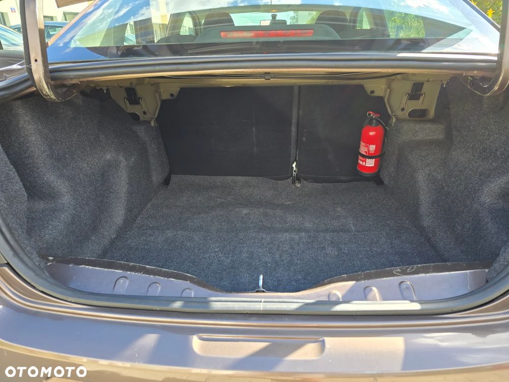 Peugeot 301 1.6 HDi Active - 14