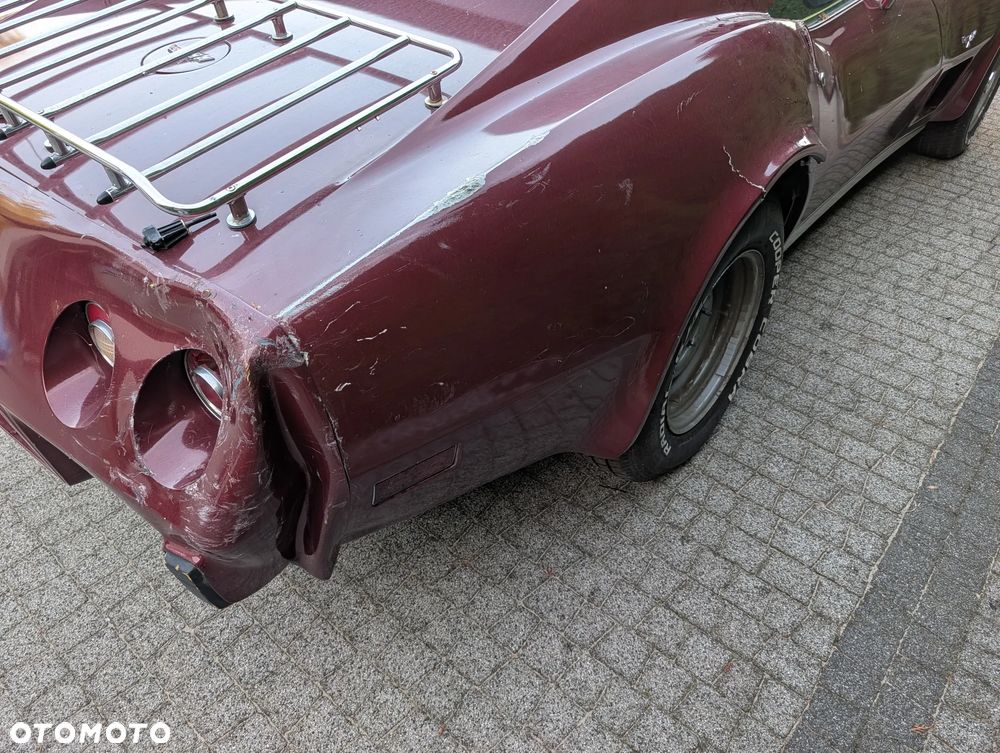 Chevrolet Corvette - 5