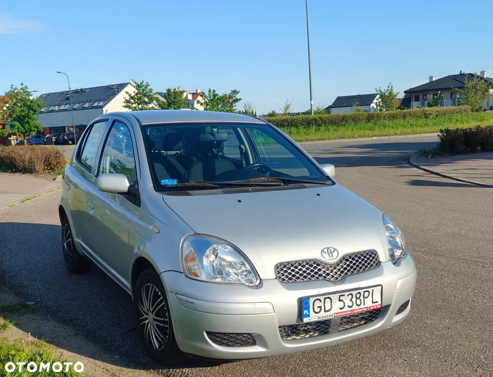 Toyota Yaris 1.3 VVT-i Luna - 1
