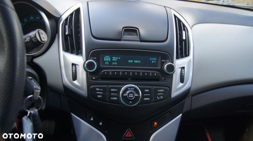 Chevrolet Cruze 1.6 LT - 17