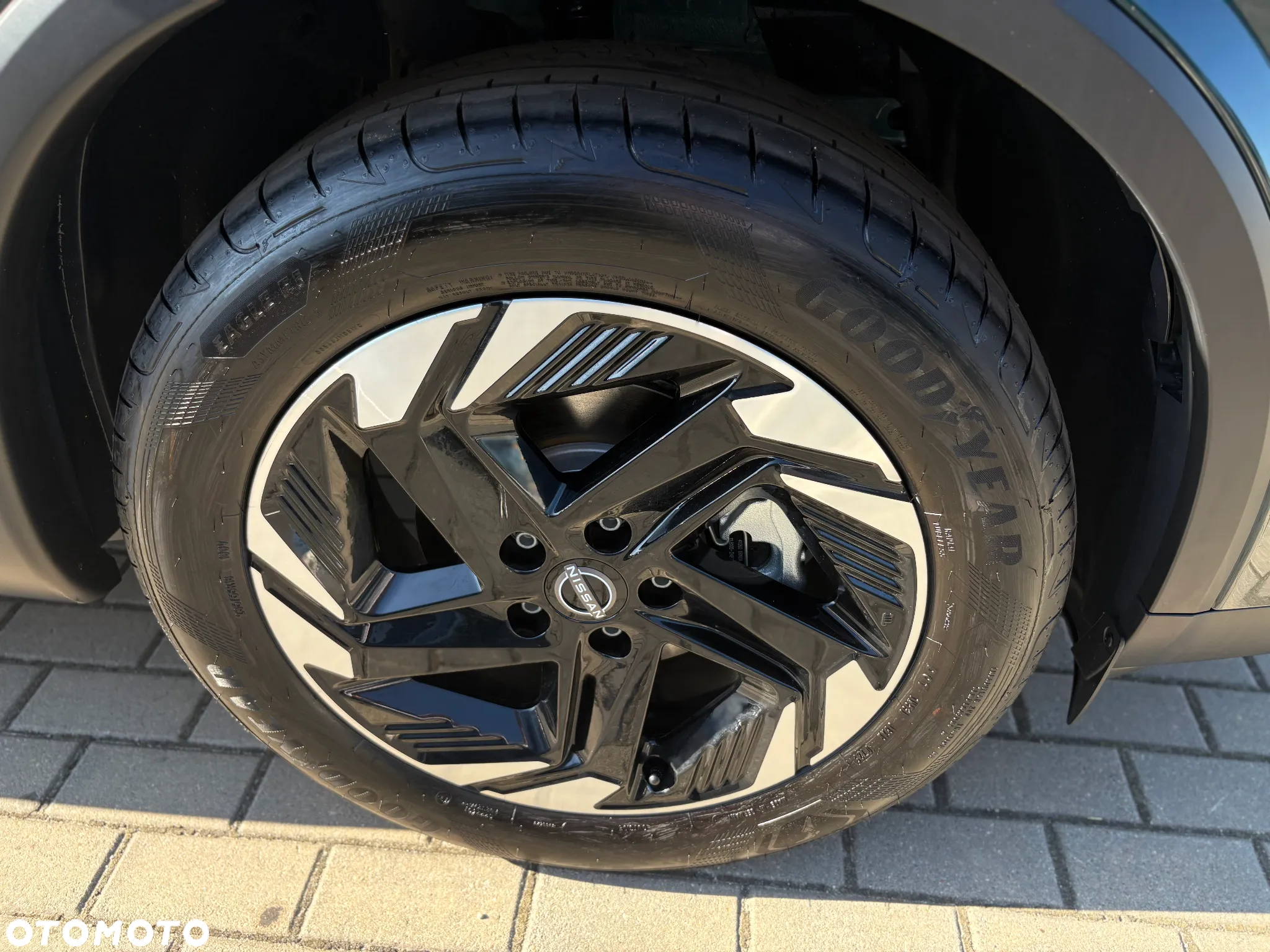 Nissan Qashqai 1.3 DIG-T mHEV N-Connecta Xtronic - 13