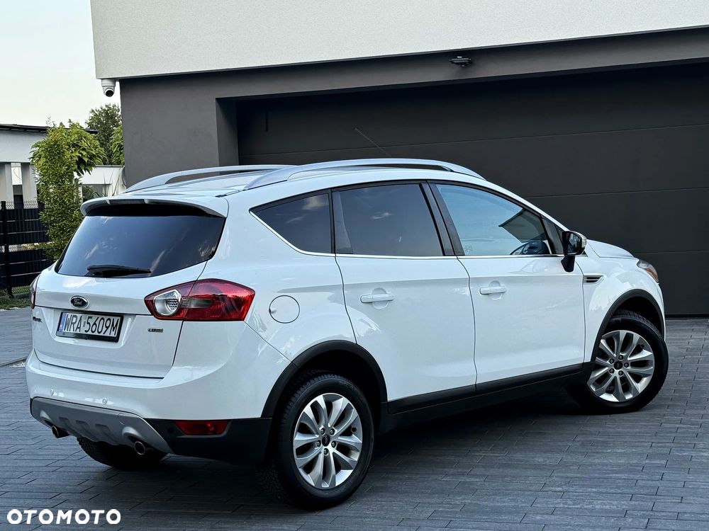 Ford Kuga 2.0 TDCi 2x4 Titanium - 30