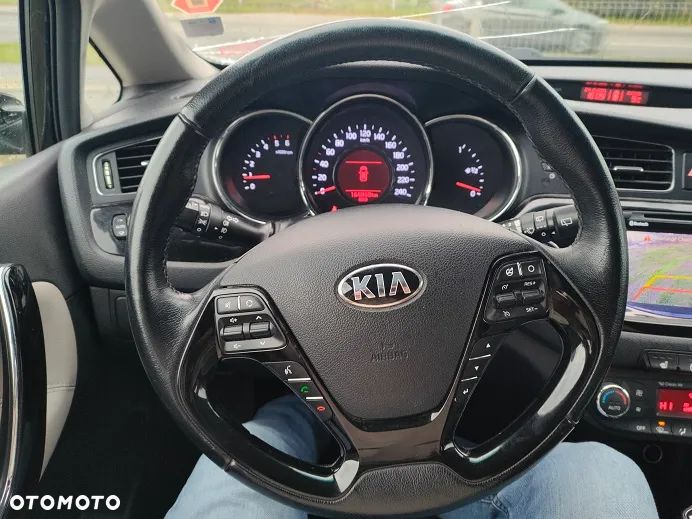 Kia Ceed 1.6 CRDi 128 Dream-Team Edition - 15