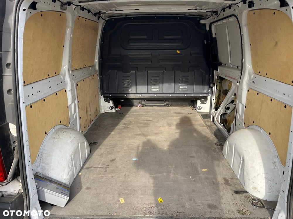 Mercedes-Benz Vito 447 - 11