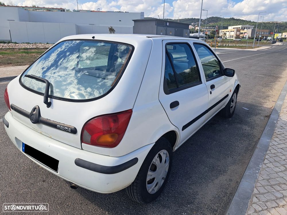 Mazda 121 1.25 - 5