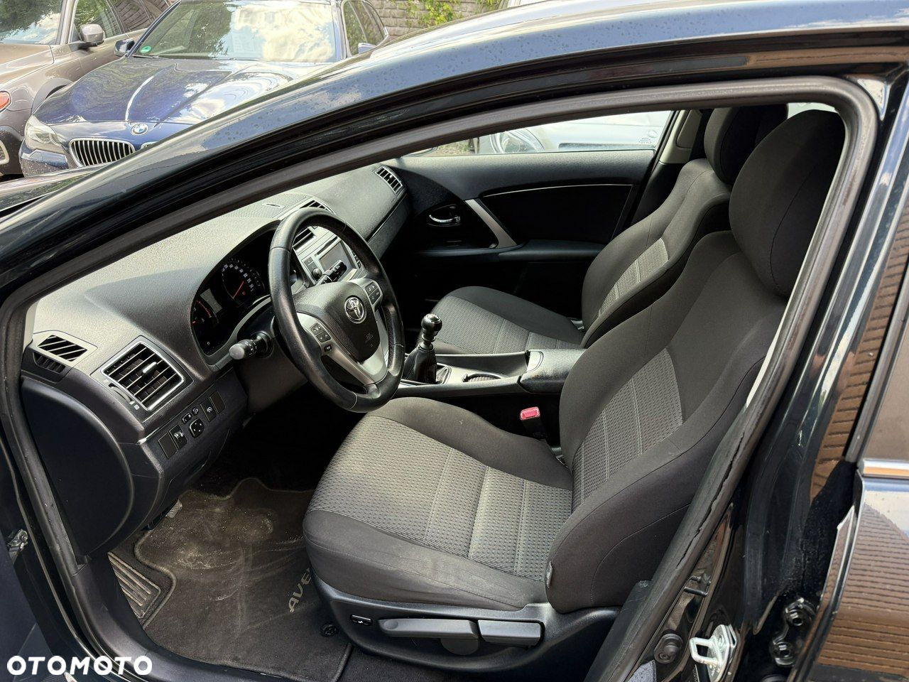 Toyota Avensis - 13