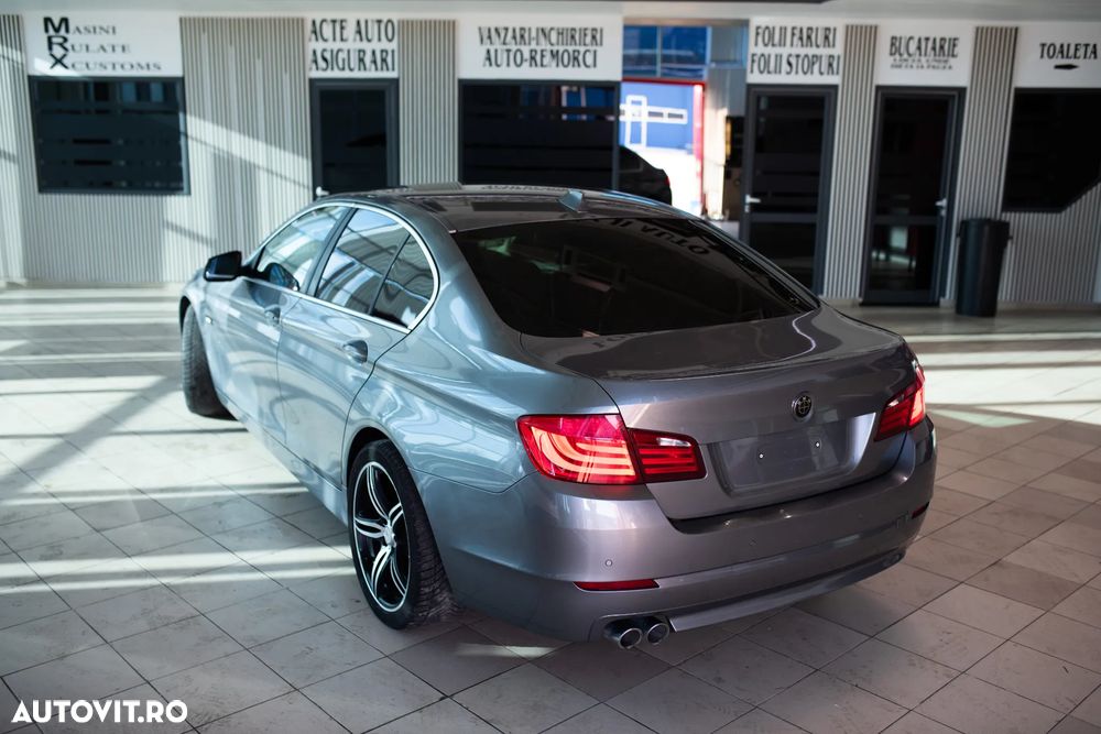 BMW Seria 5 525d Aut. - 14