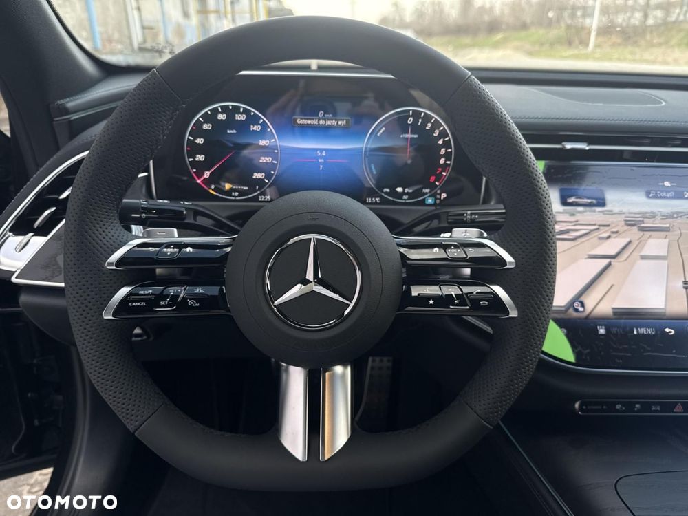 Mercedes-Benz Klasa E - 15