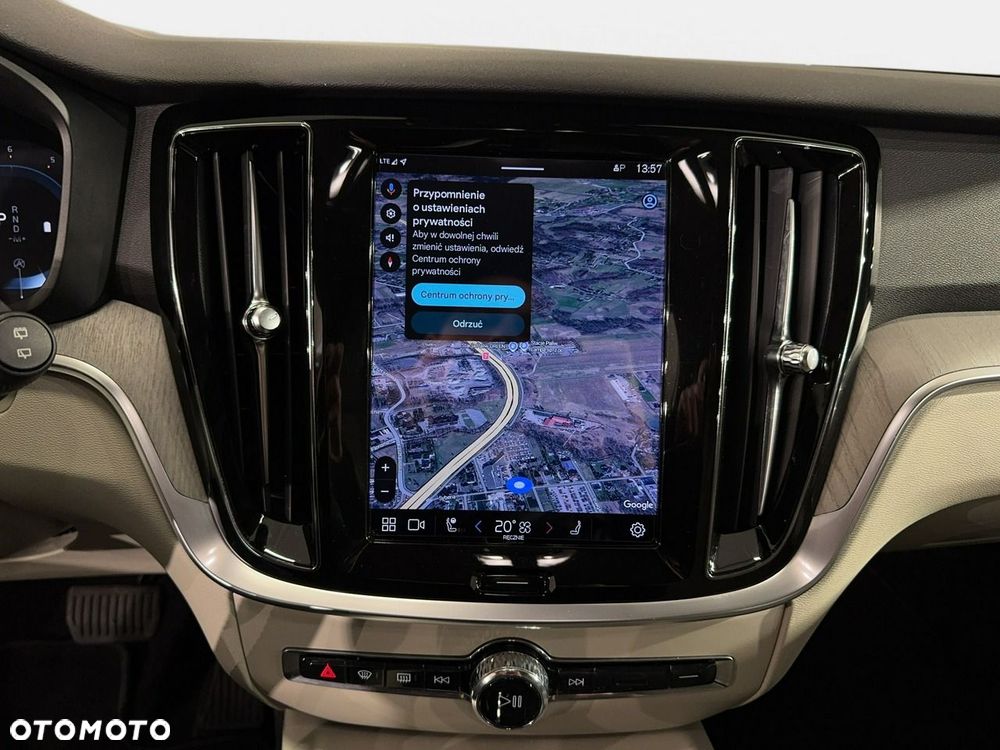 Volvo V60 Cross Country - 27