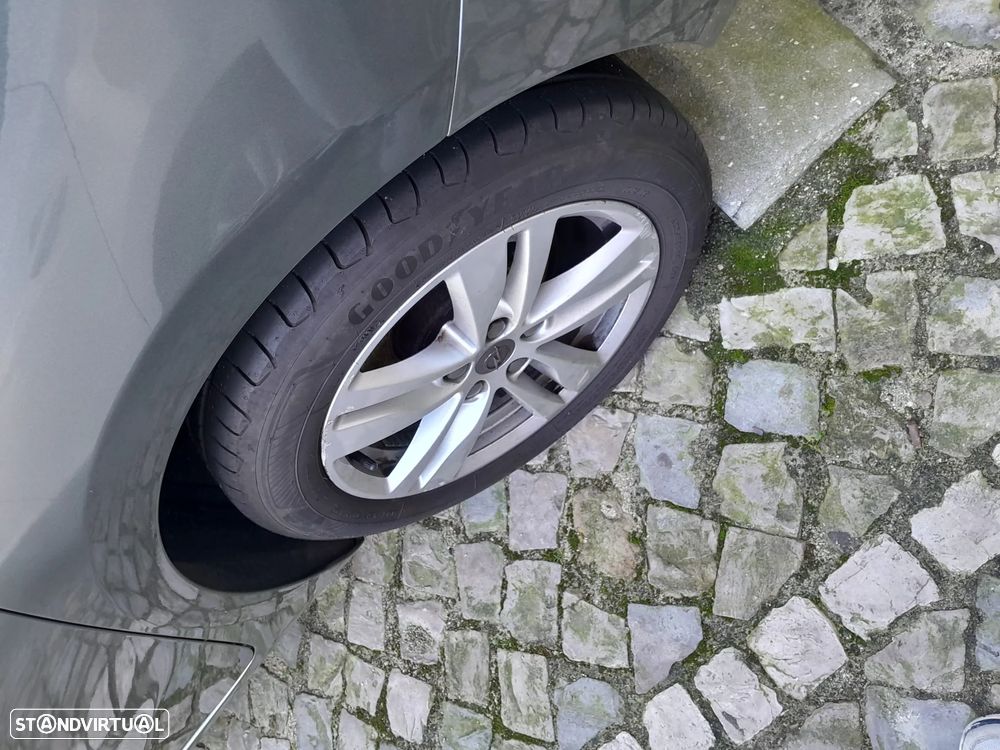 Opel Astra Sports Tourer - 3