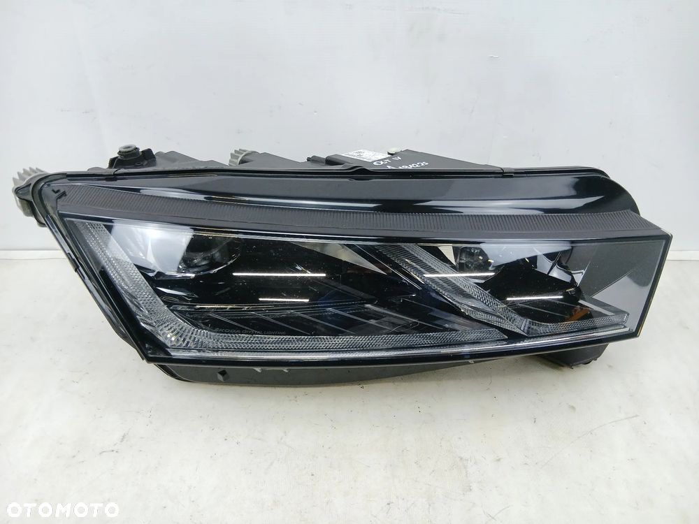 Reflektor przód przedni prawy lampa FULL LED Skoda Octavia IV - 4