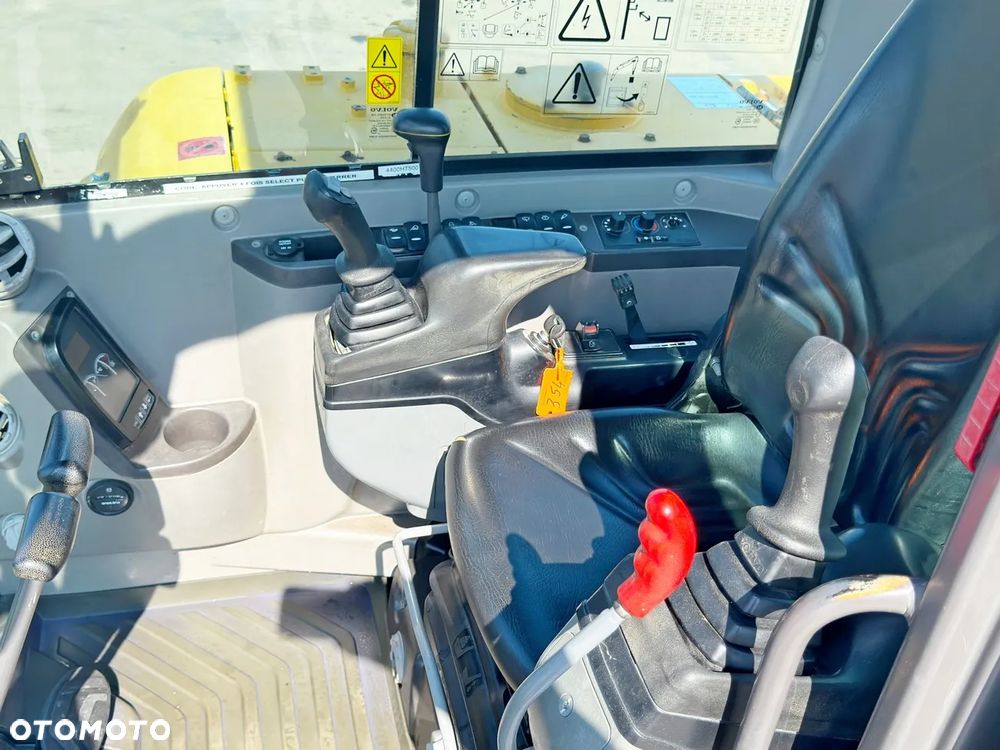 Volvo EC 55 * Koparka gąsienicowa * STAN BDB - 6