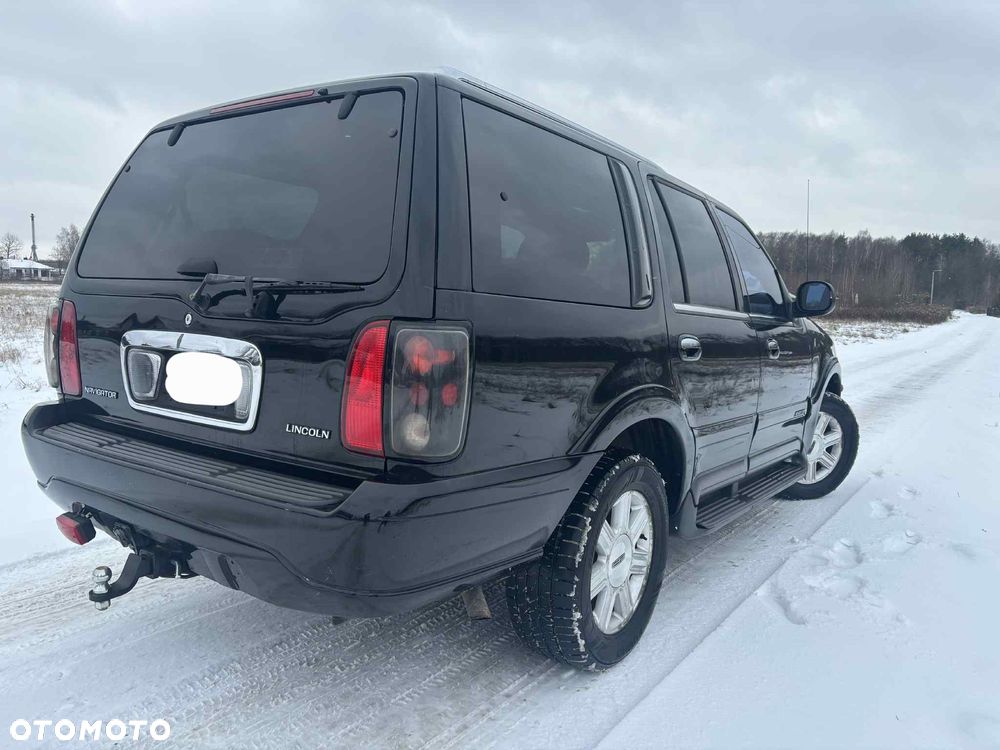 Lincoln Navigator - 9