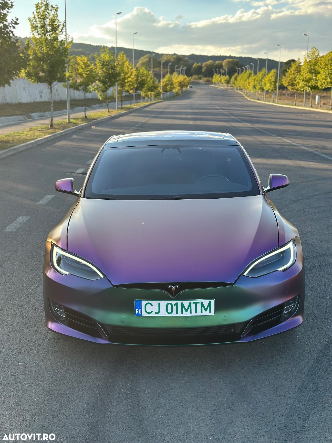 Tesla Model S - 1