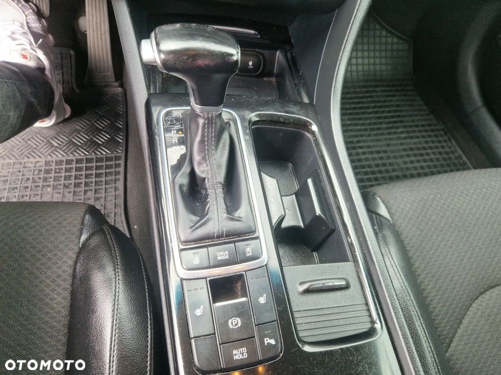 Kia Optima - 11