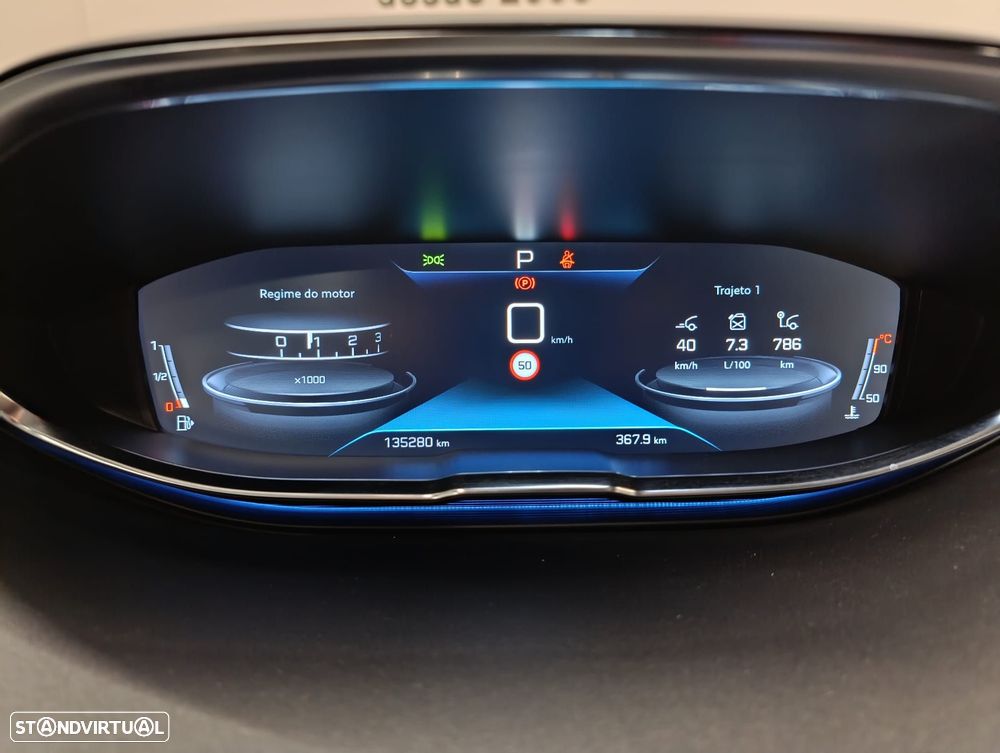 Peugeot 5008 1.5 BlueHDi Allure EAT8 - 18