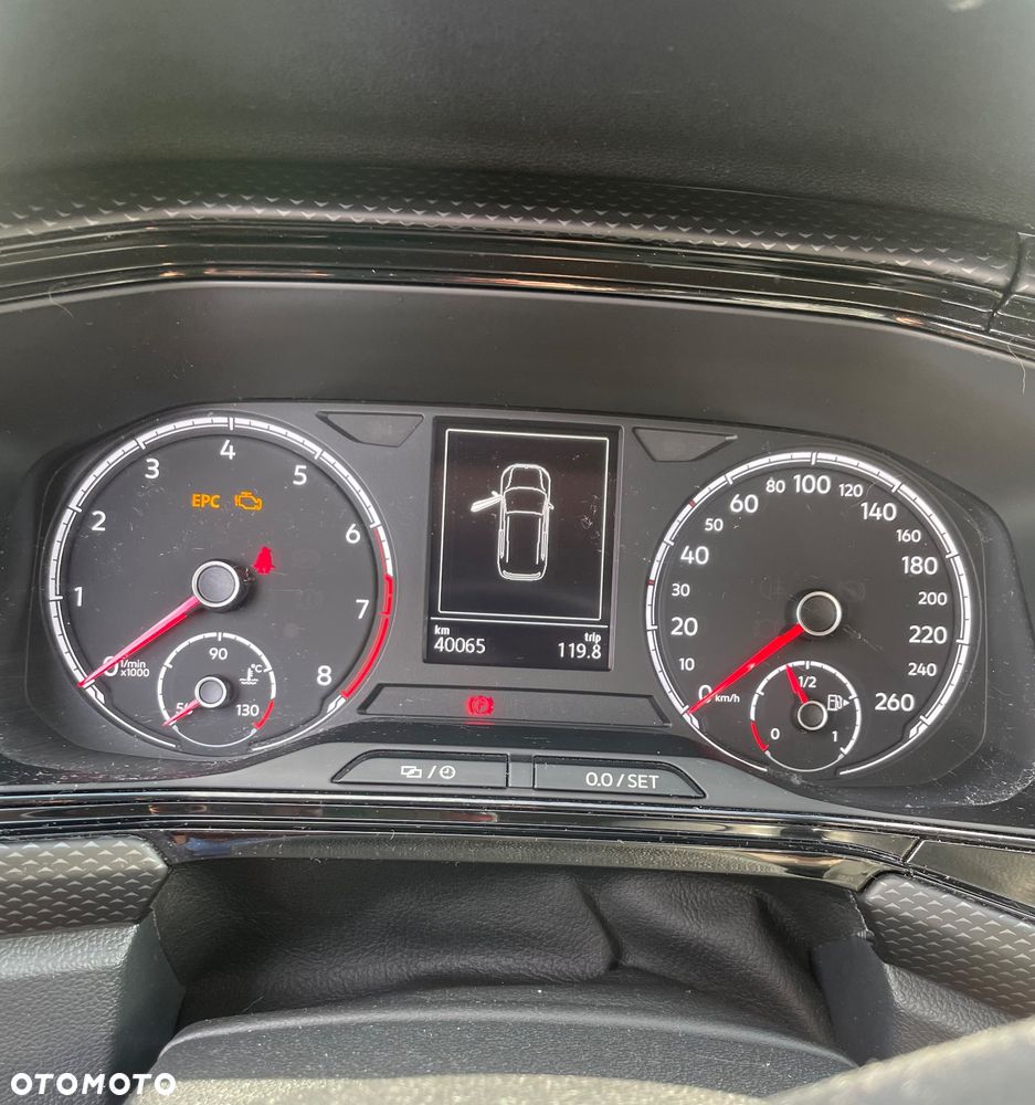 Volkswagen T-Cross - 16