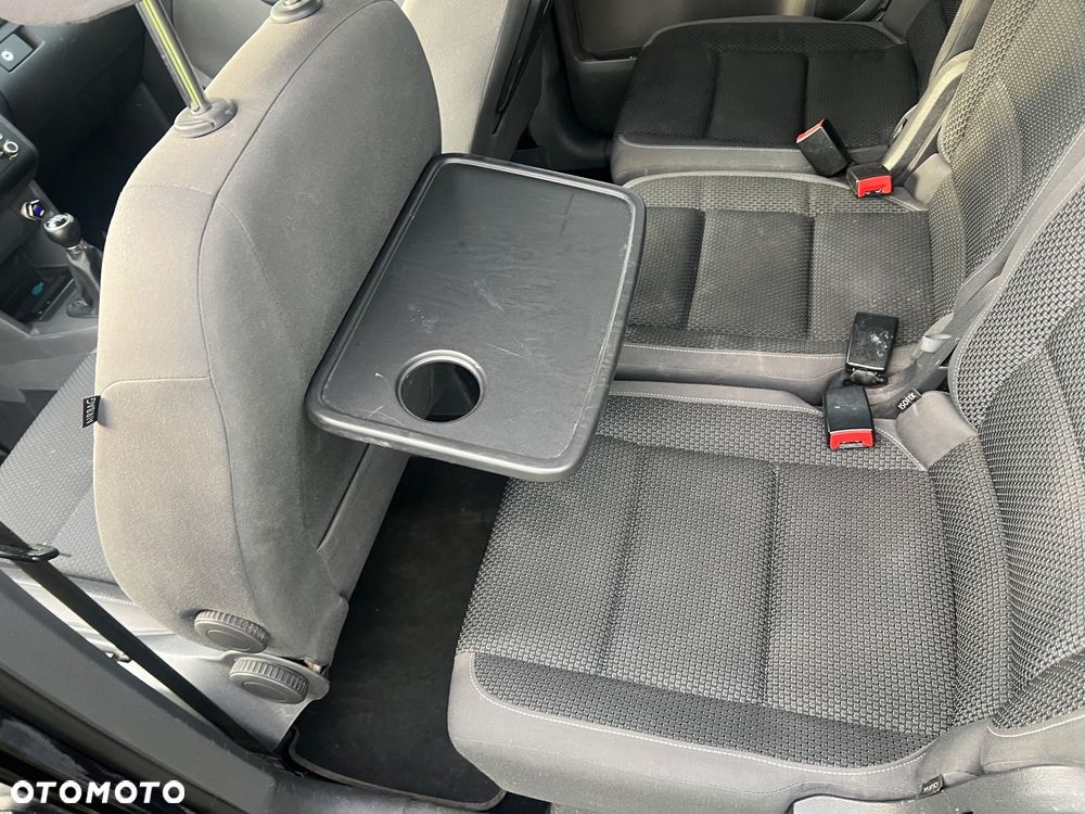 Volkswagen Touran 1.6 TDI DPF BlueMot Comfortline - 22