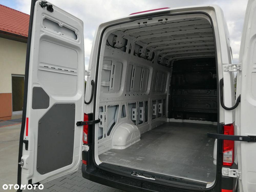 Volkswagen Crafter - 9