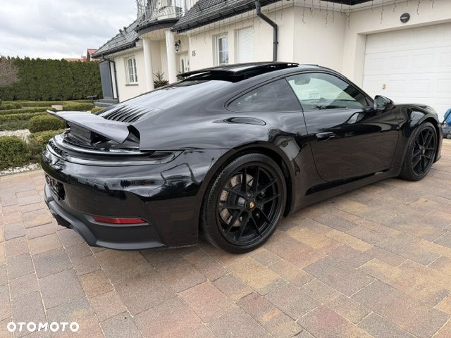 Porsche 911 Carrera GTS PDK - 3