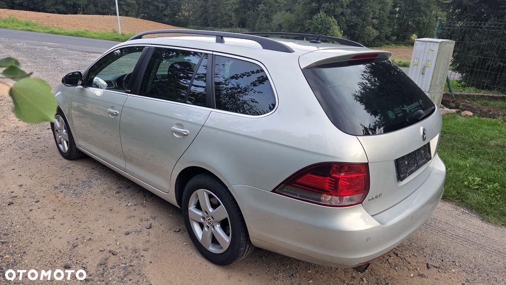 Volkswagen Golf - 5
